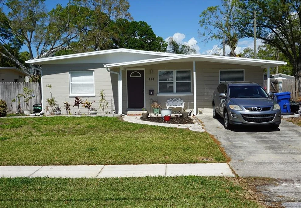 Unit for sale at 225 83RD AVENUE NE, ST PETERSBURG, FL 33702