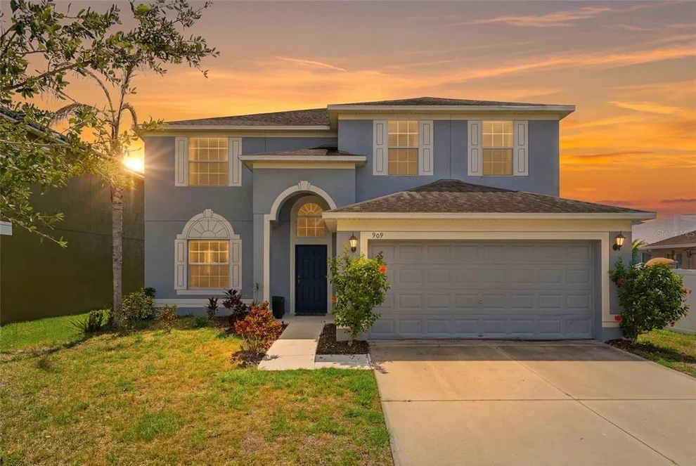 Unit for sale at 909 MEADOW GLADE DRIVE, RUSKIN, FL 33570