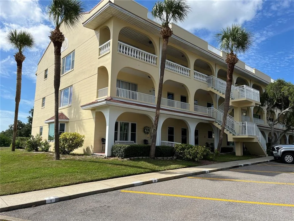 Unit for sale at 2222 NORWEGIAN DRIVE, CLEARWATER, FL 33763