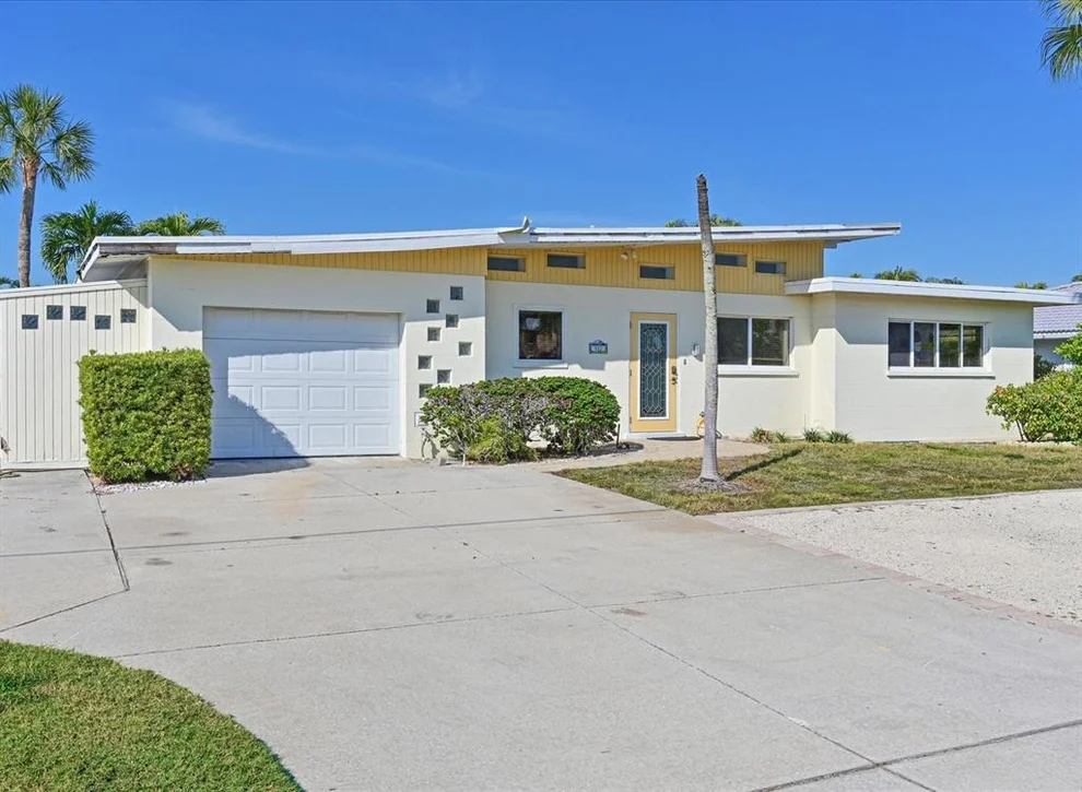 Unit for sale at 512 KEY ROYALE DRIVE, HOLMES BEACH, FL 34217