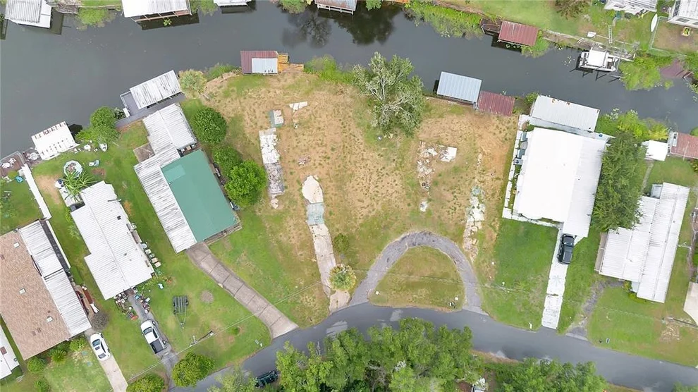Unit for sale at 13450 PALM DRIVE, ASTATULA, FL 34705