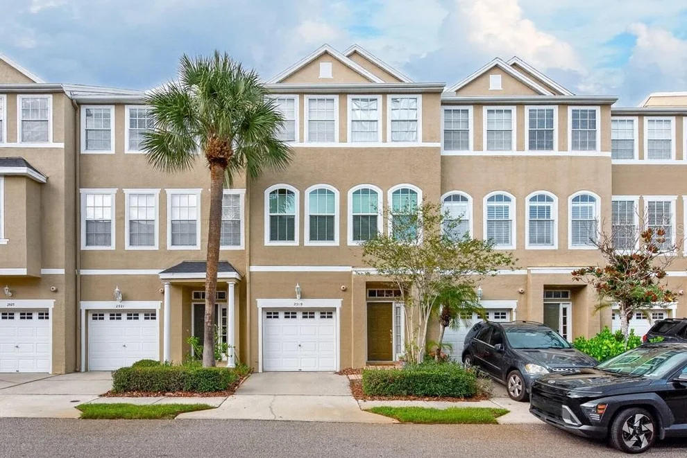 Unit for sale at 2919 BAYSHORE POINTE DRIVE, TAMPA, FL 33611
