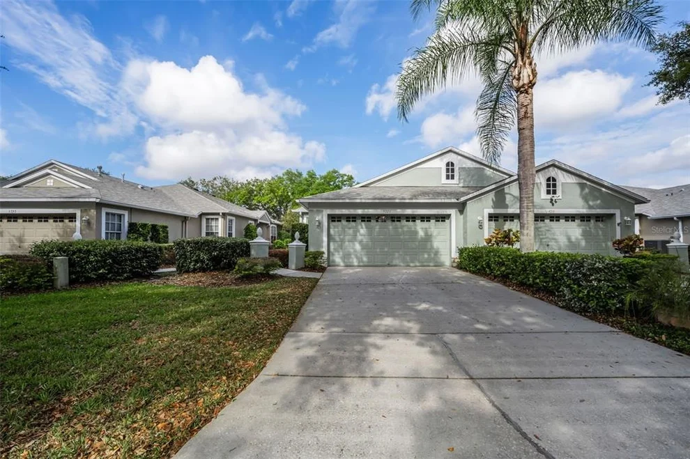 Unit for sale at 5721 HERONPARK PLACE, LITHIA, FL 33547