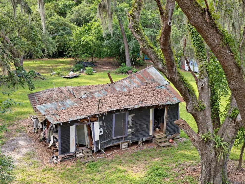 Unit for sale at 302 NE BAY AVENUE, MICANOPY, FL 32667