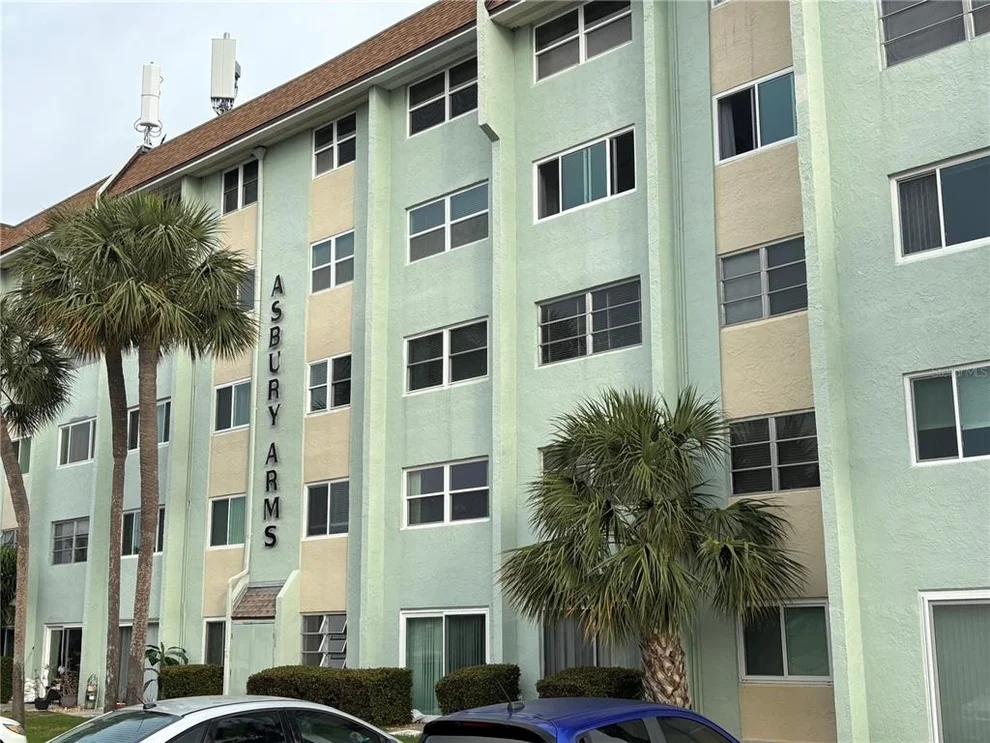 Unit for sale at 801 83RD AVENUE N, ST PETERSBURG, FL 33702