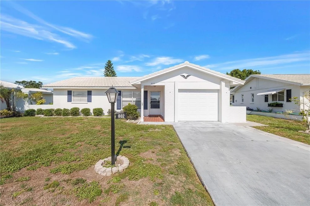 Unit for sale at 802 BUTTONWOOD DRIVE, BRADENTON, FL 34208