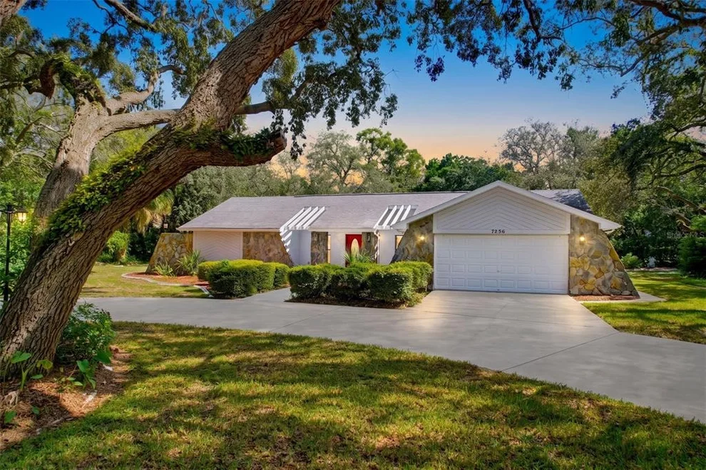 Unit for sale at 7256 ROYAL OAK DRIVE, SPRING HILL, FL 34607