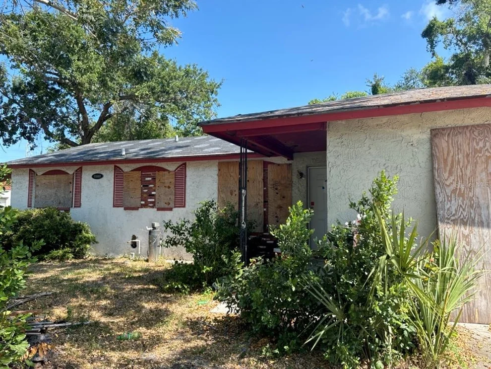 Unit for sale at 1580 OAK VILLAGE DRIVE, LARGO, FL 33778