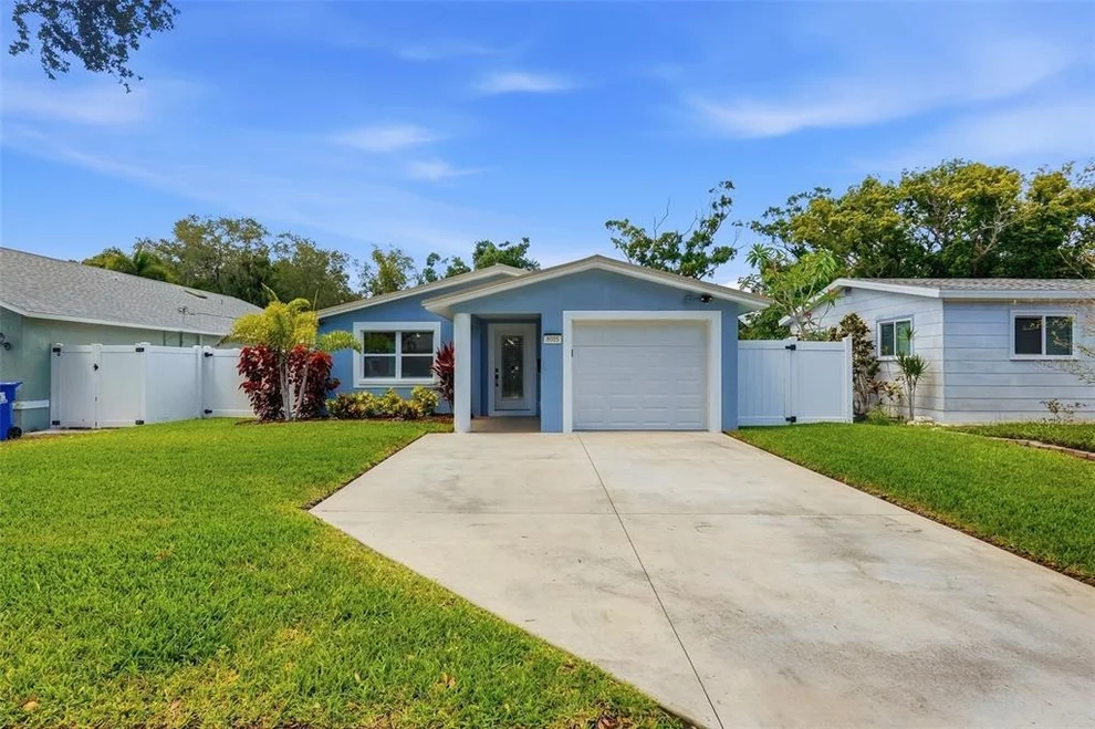 Unit for sale at 8015 28TH AVENUE N, ST PETERSBURG, FL 33710