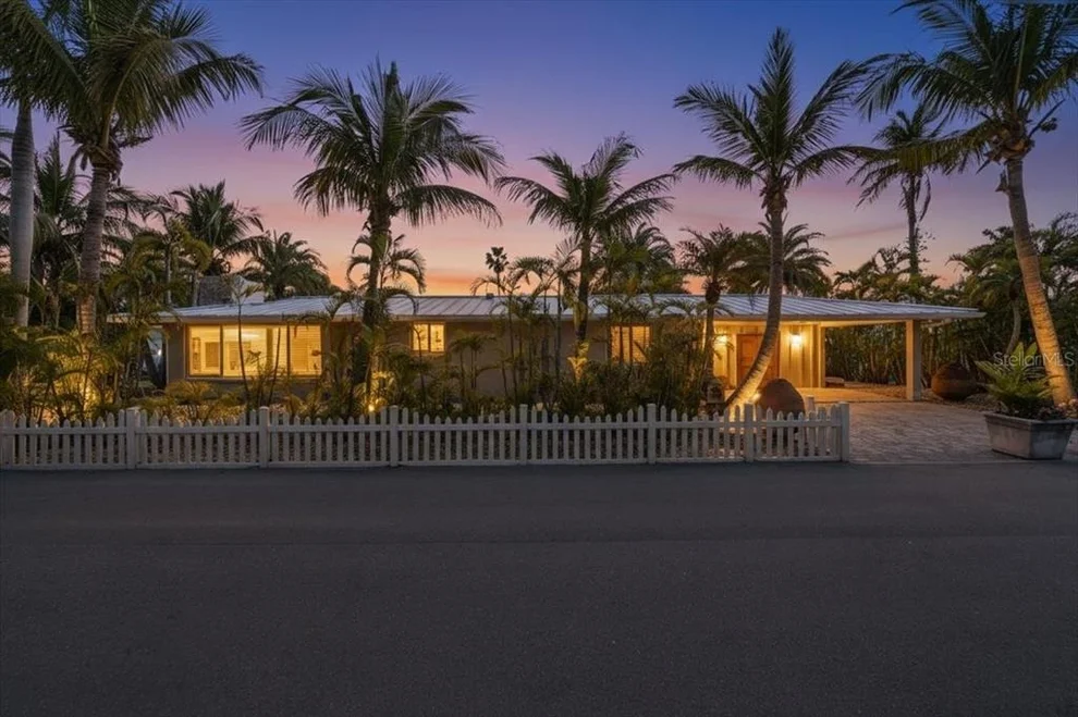 Unit for sale at 834 JUNGLE QUEEN WAY, LONGBOAT KEY, FL 34228