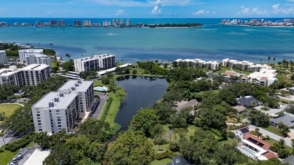 Unit for sale at 220 BELLEVIEW BOULEVARD, BELLEAIR, FL 33756