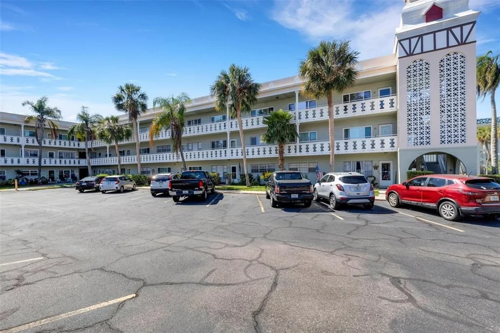 Unit for sale at 2401 ECUADORIAN WAY, CLEARWATER, FL 33763