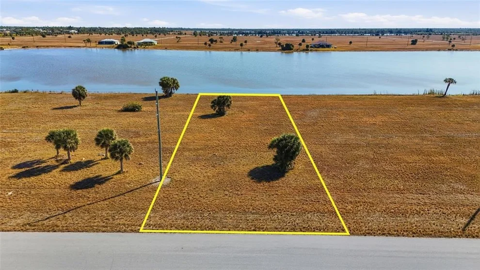 Unit for sale at 32 YELLOWHAMMER DRIVE, PLACIDA, FL 33946
