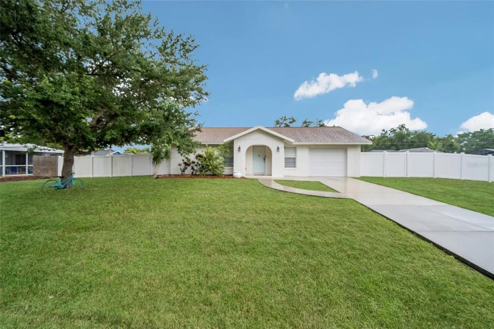 Unit for sale at 643 MOBILE ROAD, VENICE, FL 34293