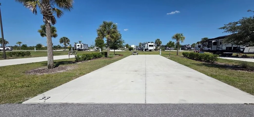 Unit for sale at 33 TIKI TURN HYW 630 E, LAKE WALES, FL 33898