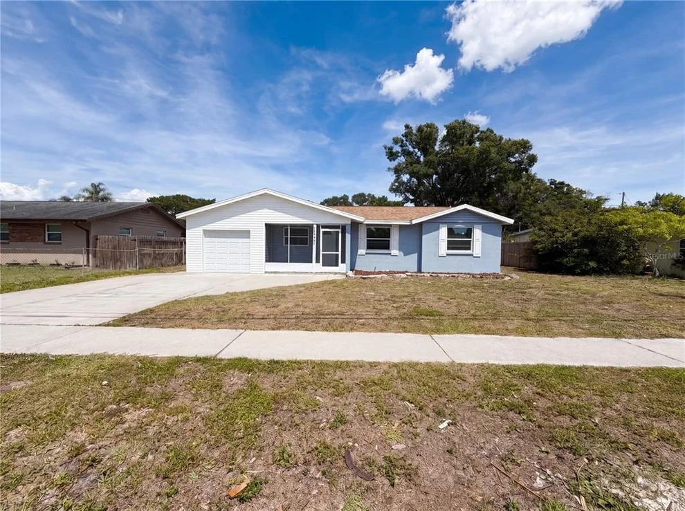 Unit for sale at 15525 BEDFORD CIRCLE E, CLEARWATER, FL 33764