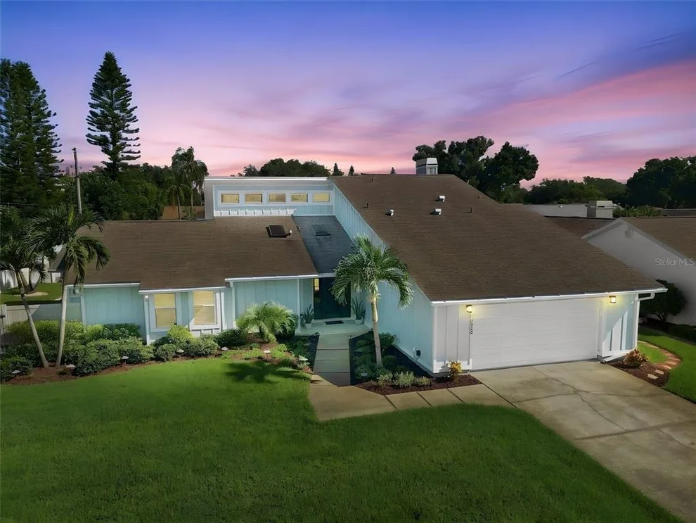 Unit for sale at 2800 HAVERHILL DRIVE, CLEARWATER, FL 33761