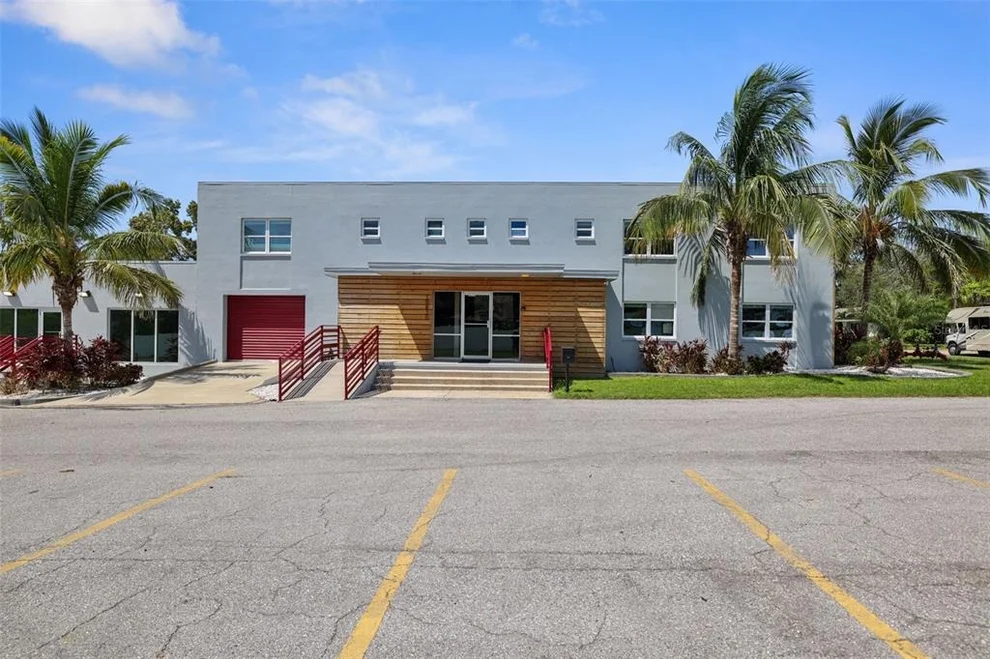 Unit for sale at 10830 NAVAJO DRIVE, ST PETERSBURG, FL 33708