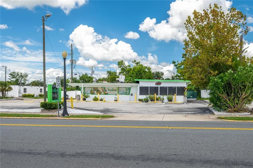 Unit for sale at 114 W CENTRAL AVENUE, LAKE WALES, FL 33853