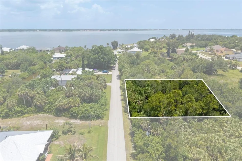 Unit for sale at 186 NORTHSHORE TERRACE, PUNTA GORDA, FL 33980