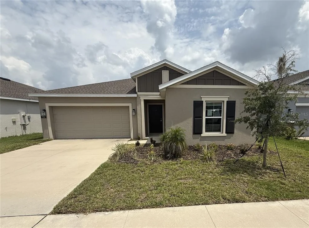 Unit for sale at 752 TROTTERS DRIVE, EAGLE LAKE, FL 33839