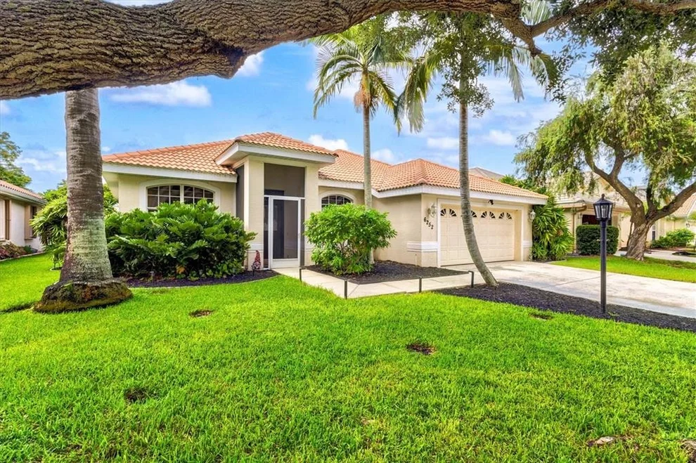 Unit for sale at 6252 DONNINGTON COURT, SARASOTA, FL 34238