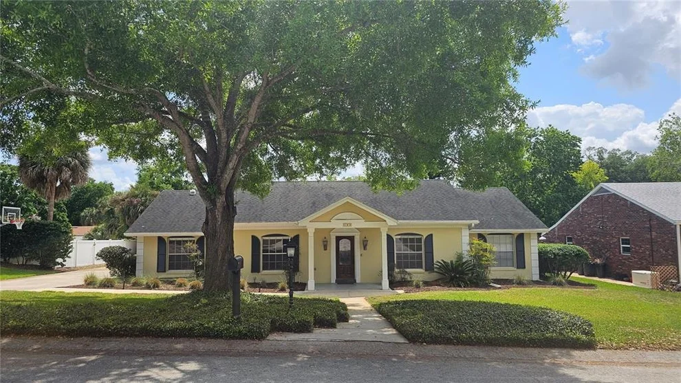 Unit for sale at 184 LAKE OTIS ROAD, WINTER HAVEN, FL 33884