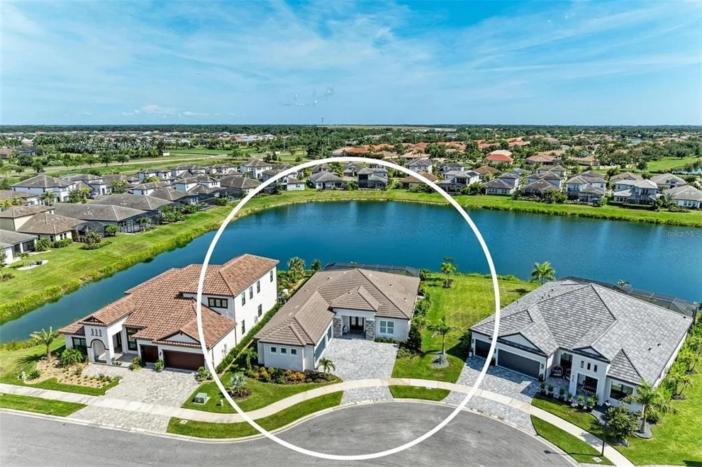 Unit for sale at 8533 BEECHLAKE COURT, SARASOTA, FL 34240