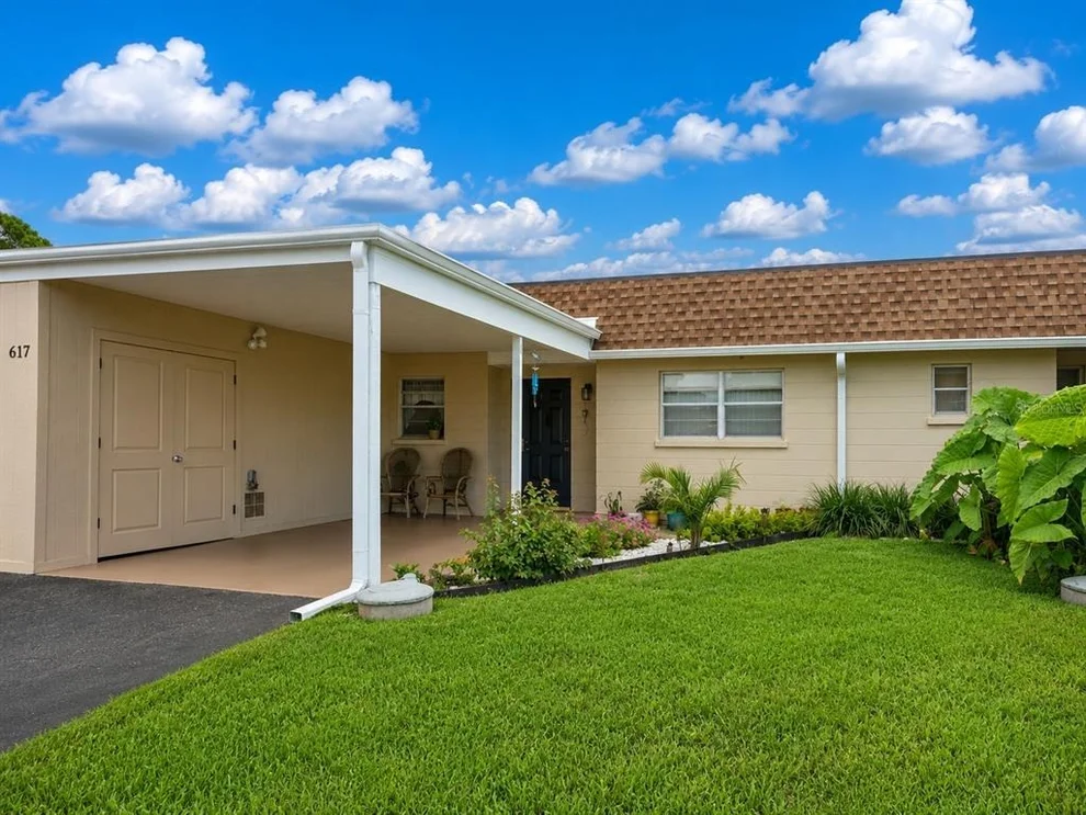 Unit for sale at 617 PARK CIRCLE, BRADENTON, FL 34207