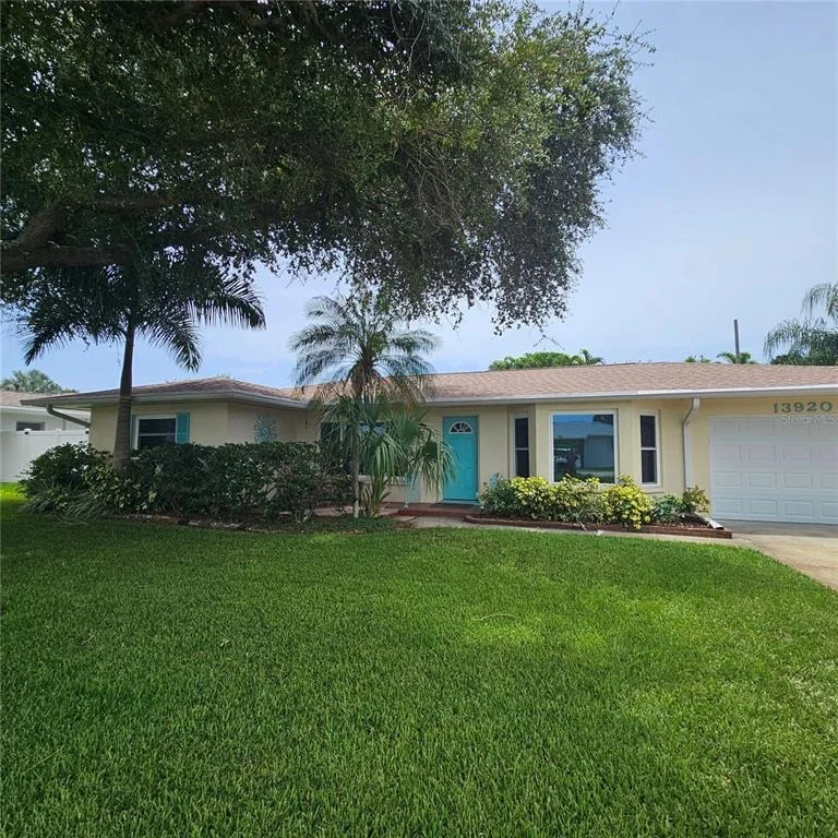 Unit for sale at 13920 JAMAICA DRIVE, SEMINOLE, FL 33776