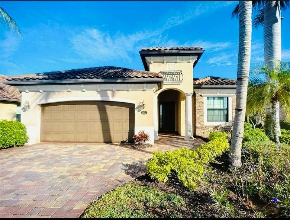 Unit for sale at 2902 AVIAMAR CIRCLE, NAPLES, FL 34114