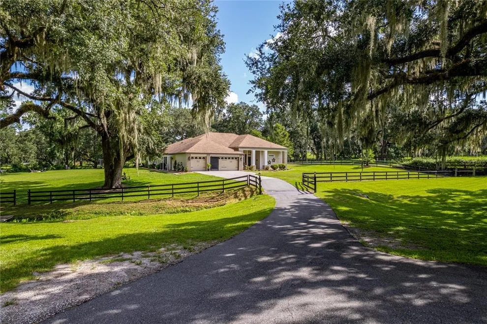 Unit for sale at 23025 HAYMAN ROAD, BROOKSVILLE, FL 34602