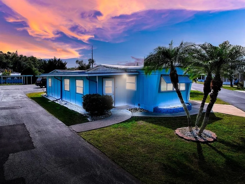 Unit for sale at 211 RUE DE PARESSE, TAVARES, FL 32778