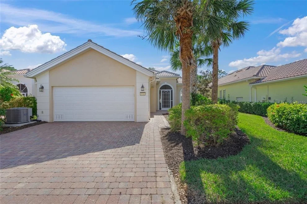Unit for sale at 5762 BENEVENTO DRIVE, SARASOTA, FL 34238