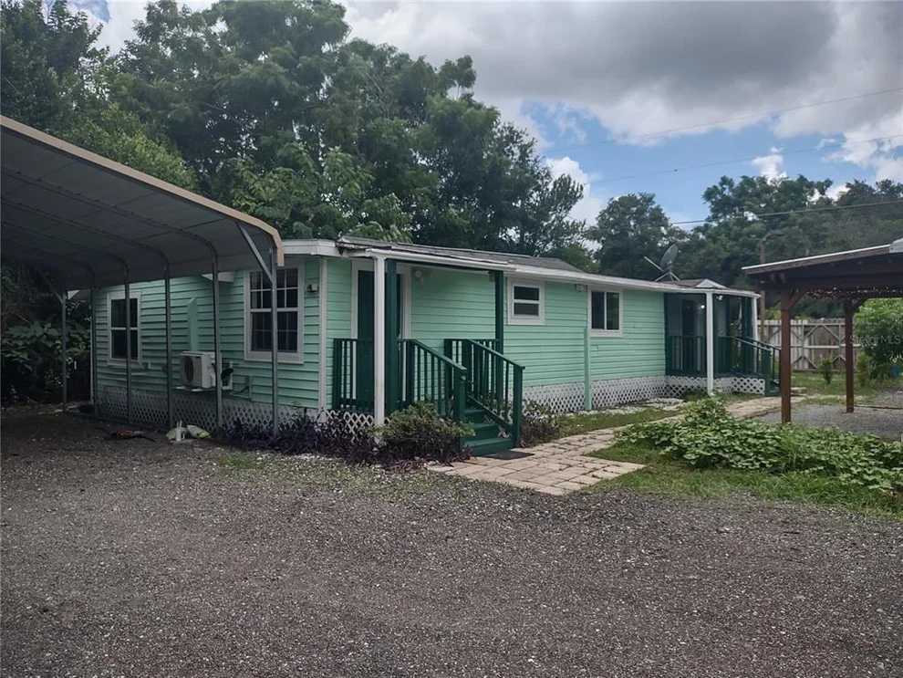 Unit for sale at 901 HIBISCUS COURT, TAVARES, FL 32778