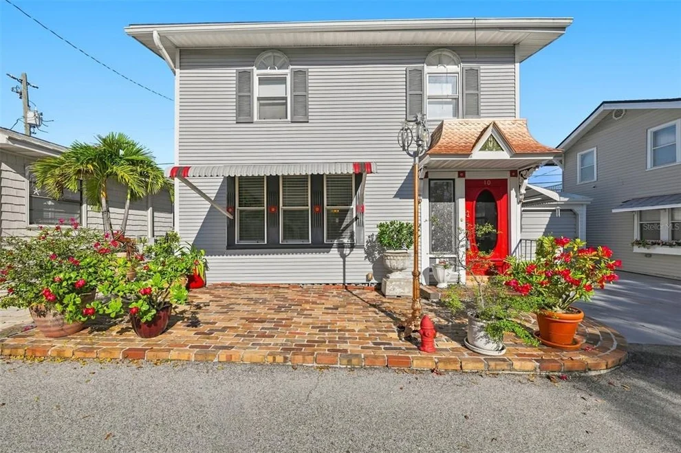 Unit for sale at 10 PLAZA STREET E, BRADENTON, FL 34208