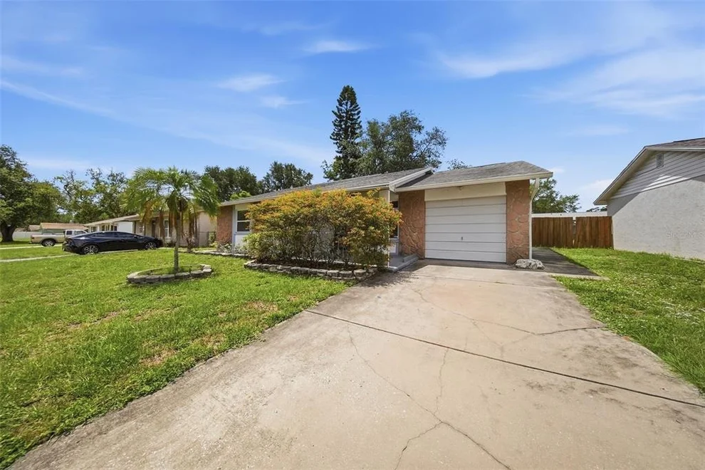 Unit for sale at 7976 SHADOW RUN DRIVE, LARGO, FL 33773