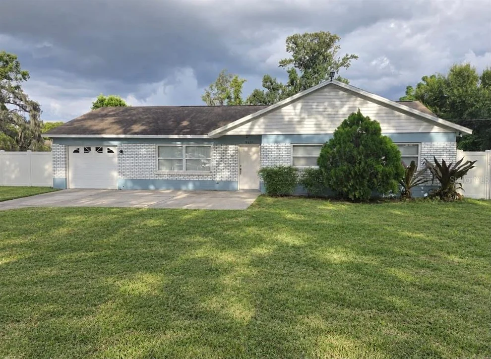 Unit for sale at 8601 TWIN LAKES BOULEVARD, TAMPA, FL 33614
