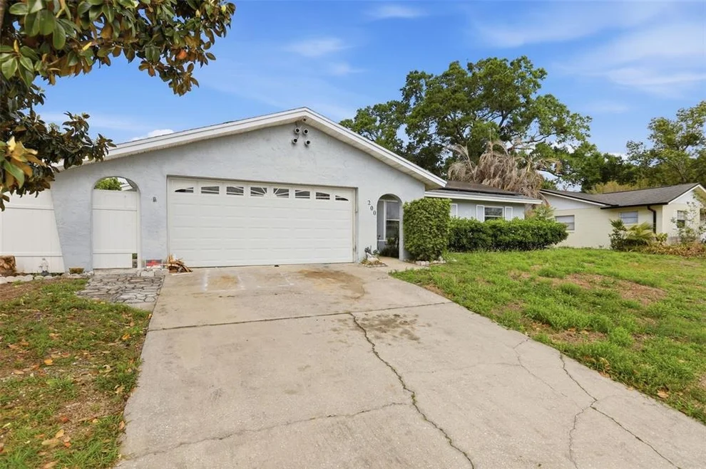 Unit for sale at 200 SIR LAWRENCE DRIVE, SANFORD, FL 32773