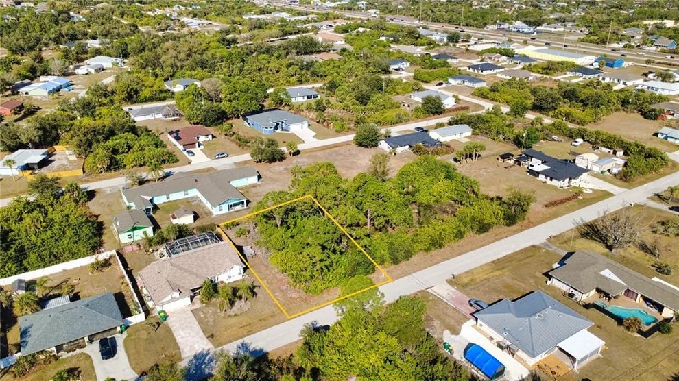 Unit for sale at 7051 NATALIE STREET, ENGLEWOOD, FL 34224
