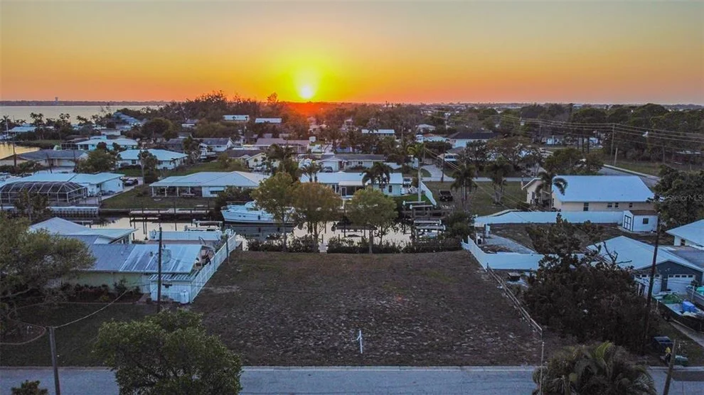 Unit for sale at 907 22ND AVENUE W, PALMETTO, FL 34221
