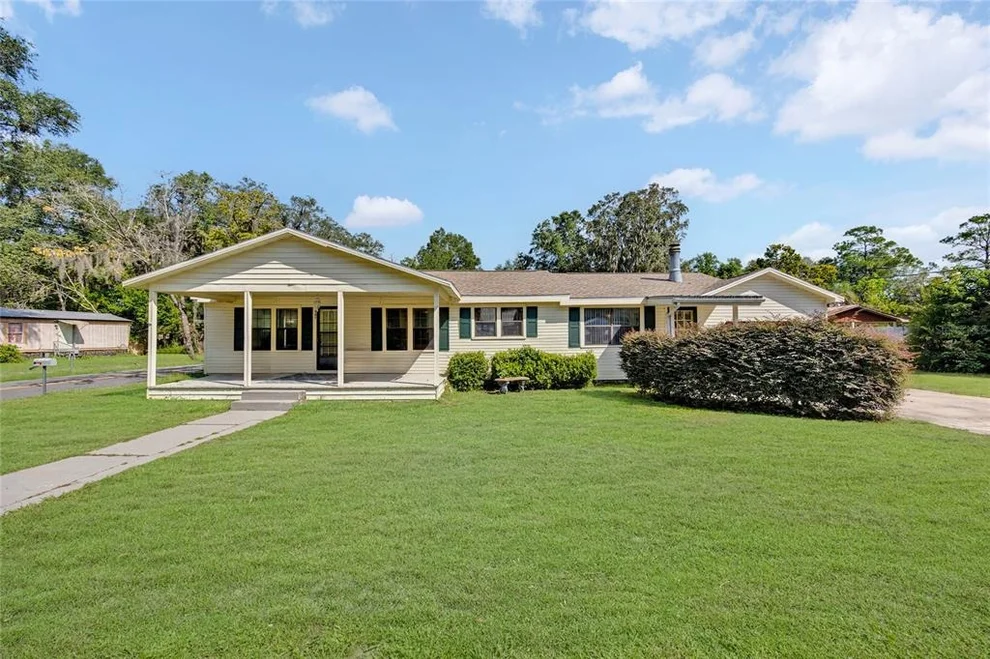 Unit for sale at 207 SENTER AVENUE NW, BRANFORD, FL 32008