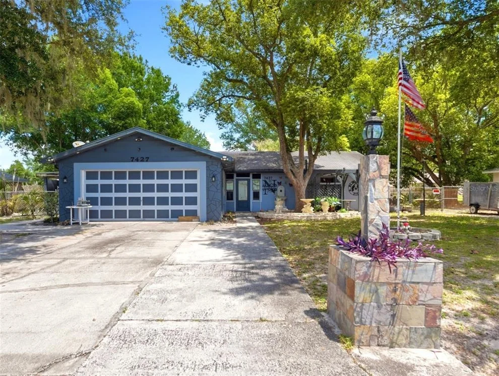 Unit for sale at 7427 EASTVIEW PLACE, LAKELAND, FL 33810