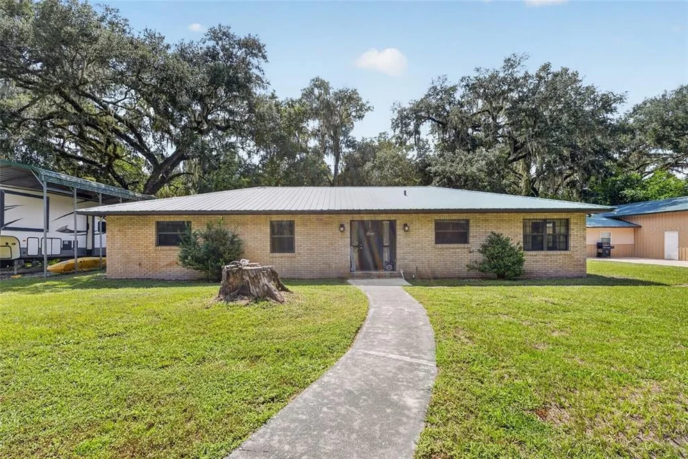 Unit for sale at 7468 CR 650, BUSHNELL, FL 33513