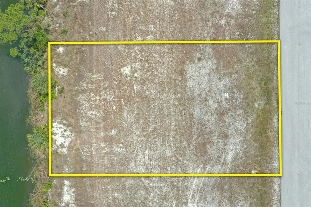 Unit for sale at 2831 NE 5TH PLACE, CAPE CORAL, FL 33909