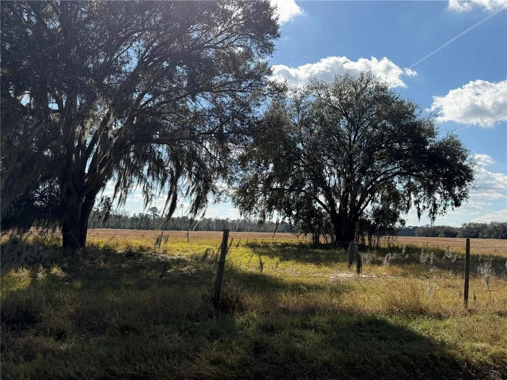 Unit for sale at LAKE ERIE, GROVELAND, FL 34736
