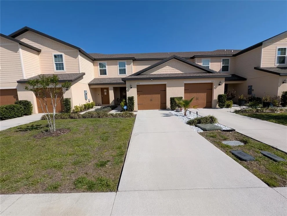 Unit for sale at 1556 WYNFORD CIRCLE, TAVARES, FL 32778