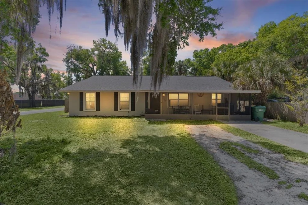 Unit for sale at 1124 E GRANT AVENUE, MOUNT DORA, FL 32757
