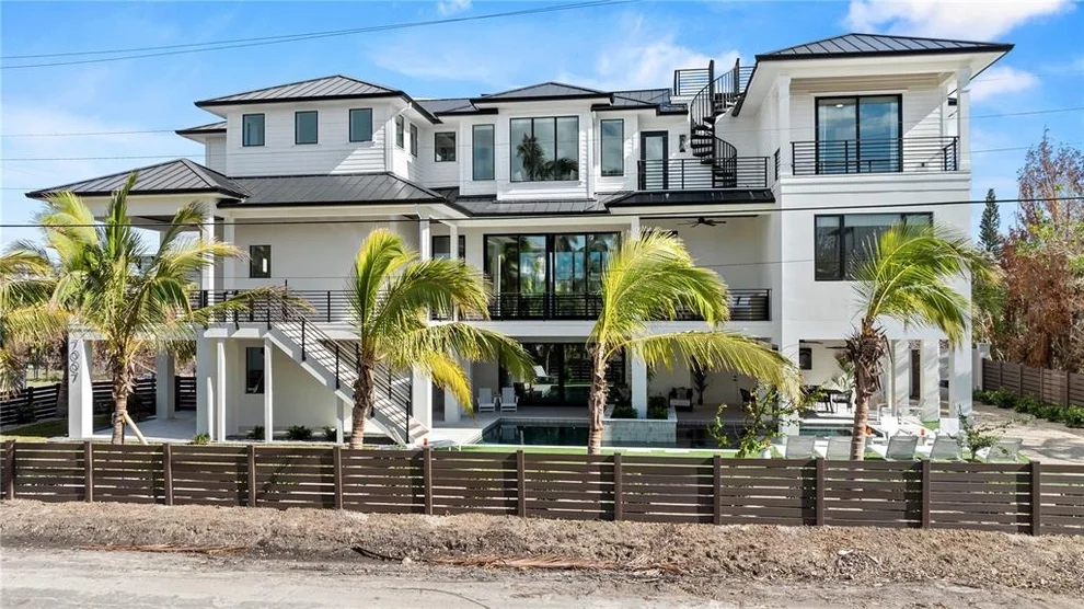 Unit for sale at 7007 POINT OF ROCKS ROAD, SARASOTA, FL 34242