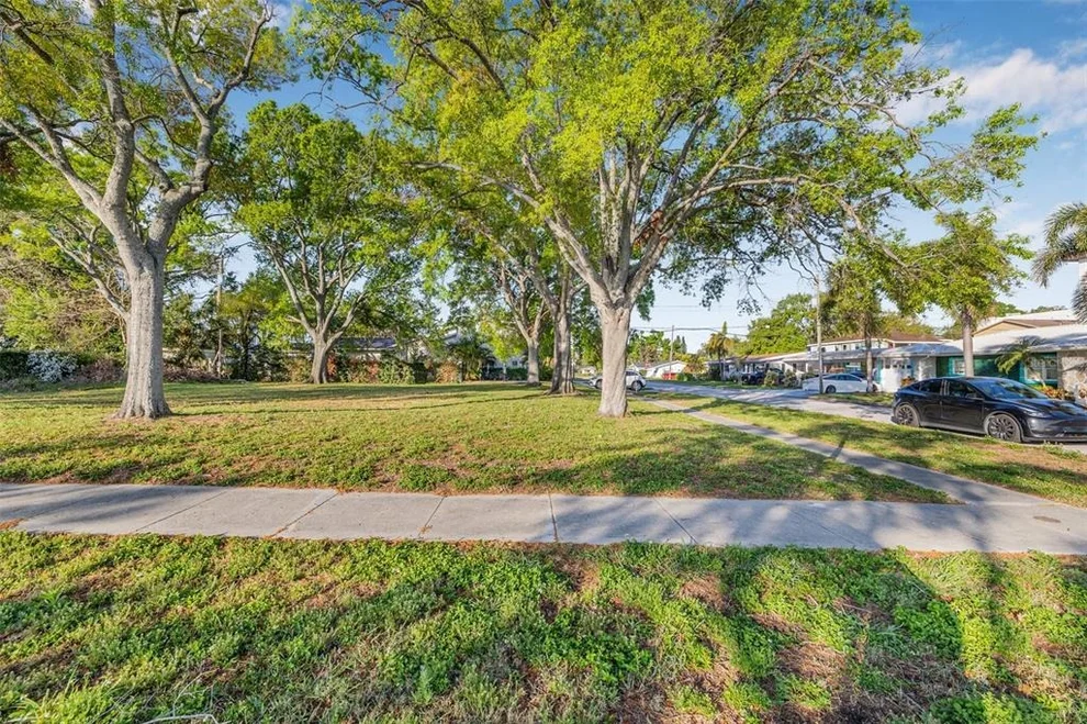 Unit for sale at 602 CHANNEL DRIVE, TAMPA, FL 33606